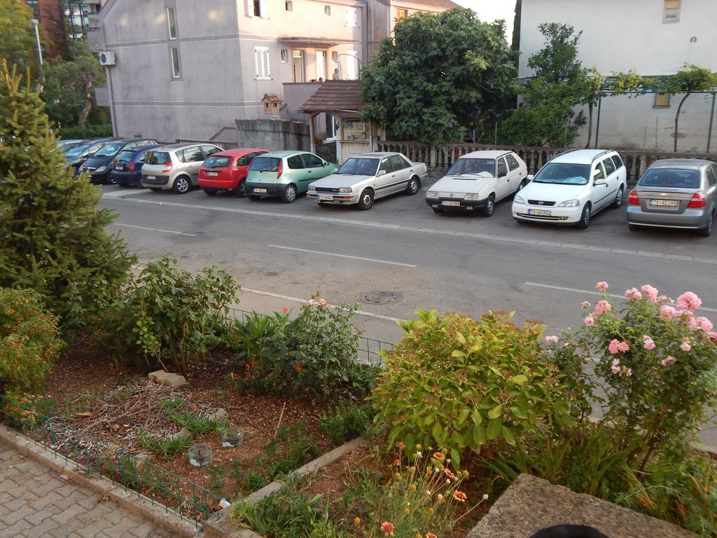 Apartment Knez Kotorska ティヴァト エクステリア 写真